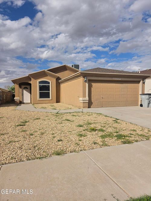 14189 N Point Ave, El Paso, TX, 79938-5211 | Card Image