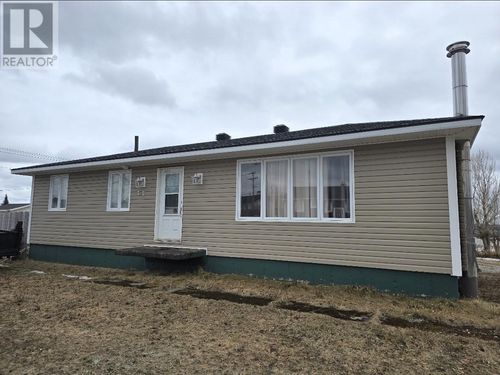 702 Carol Dr, Labrador City, NL, A2V1S7 | Card Image