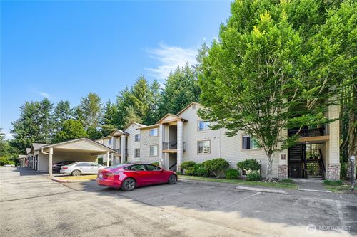 b202-25025 Se Klahanie Blvd, Sammamish, WA, 98029-5614 | Card Image