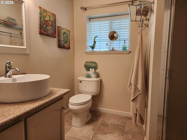 Bathroom-Walk in Shower | Image 28
