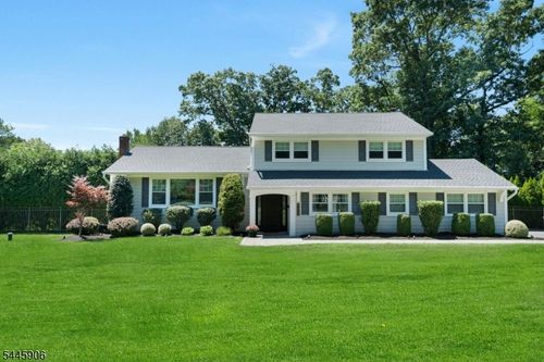 247 Oldwoods Rd, Franklin Lakes, NJ, 07417-1153 | Card Image