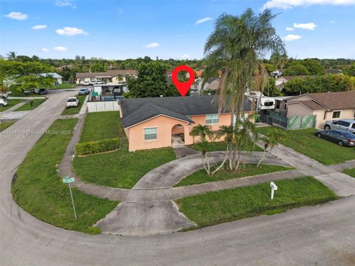 4211 Sw 135th Ave, Miami, FL, 33175-3822 | Card Image