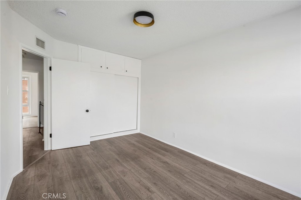 Residential Income in Inglewood 5