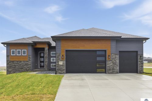 21115 Alex Ave, Elkhorn, NE, 68022 | Card Image