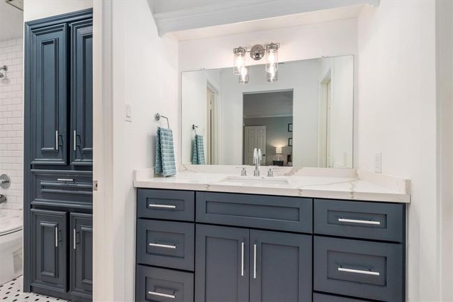 9410 Windrush Dr, House other with 4 bedrooms, 4 bathrooms and 3 parking in Spring TX | Image 30