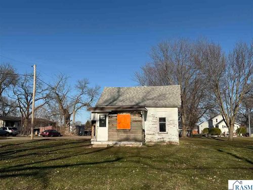 125 N 2nd St, Eagle Lake, MN, 56024-9648 | Card Image