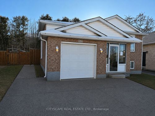 60 Castlewood Pl, Cambridge, ON, N1R8K6 | Card Image