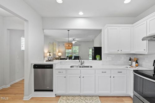118 Rosedale Creek Dr, Durham, NC, 27703-8123 | Card Image