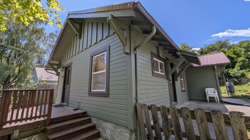 535 Se Side St, Pullman, WA, 99163-2325 | Card Image