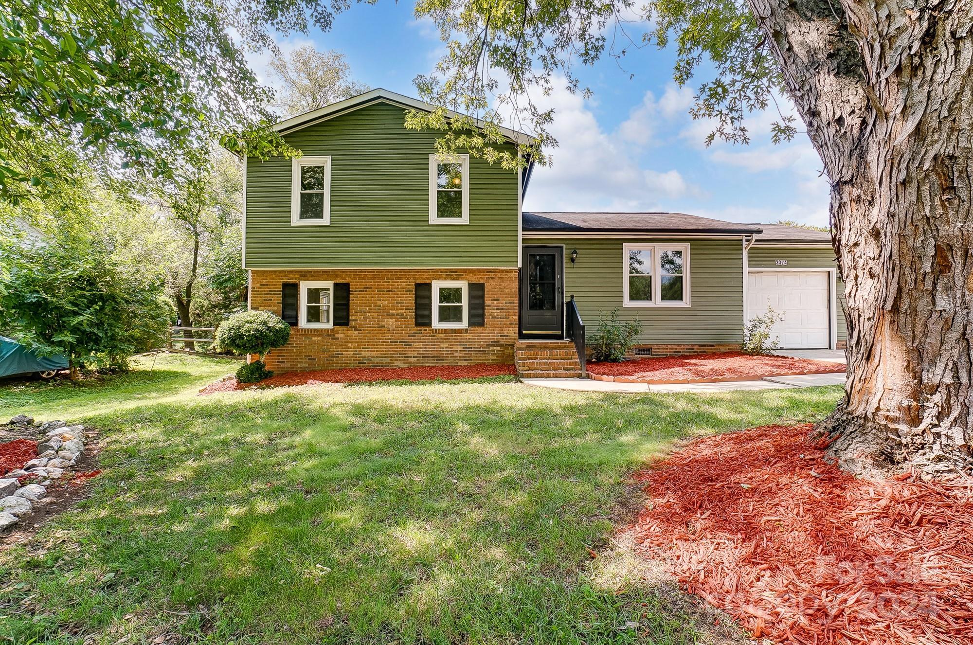 Farm Lake Dr, Concord, NC 28027