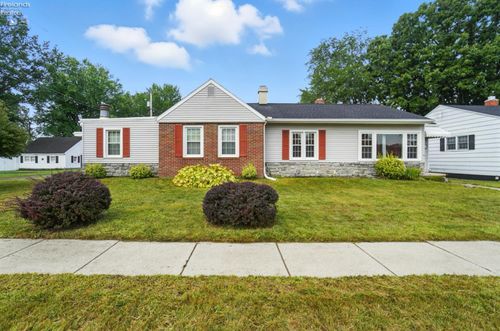 97 Seneca St, Tiffin, OH, 44883-1762 | Card Image