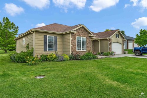 6125 Brookes Way, Manhattan, KS, 66502-1579 | Card Image