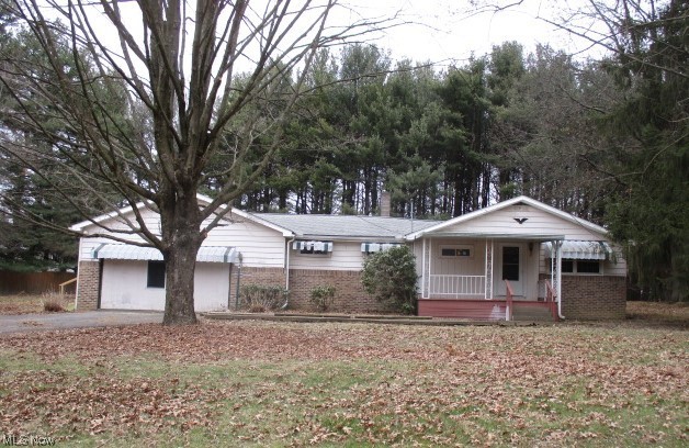 Waterford Rd, New Waterford, OH 44445
