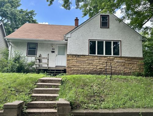 1031 Burgess St, Saint Paul, MN, 55103-1207 | Card Image