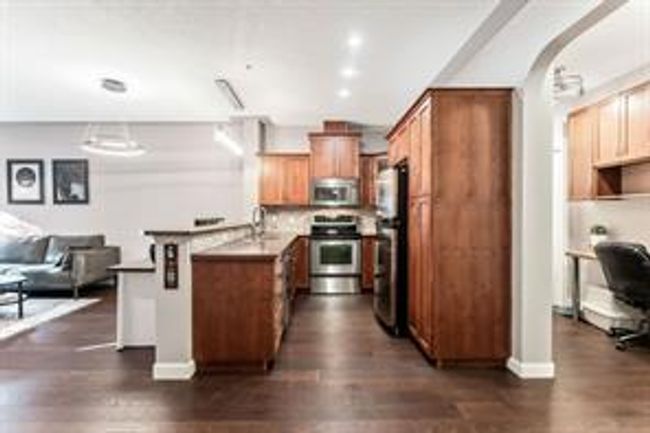 202 - 20 Discovery Ridge Close Sw, Condo with 1 bedrooms, 1 bathrooms and 1 parking in Calgary AB | Image 6