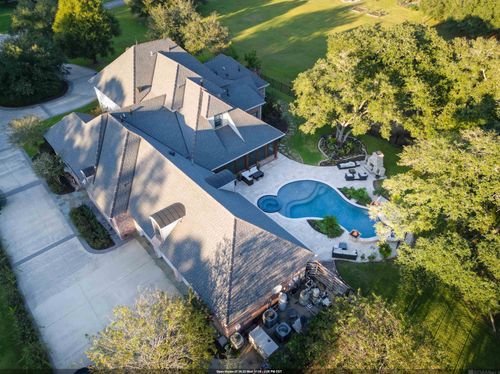 431 Windermere Oaks W, Madisonville, LA, 70447-3147 | Card Image