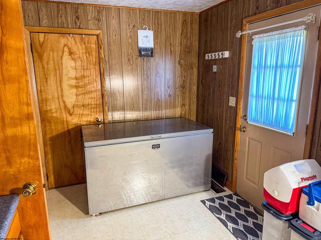 5698 Morgantown Pike, Home with 4 bedrooms, 2 bathrooms and 3 parking in Belington WV | Image 39