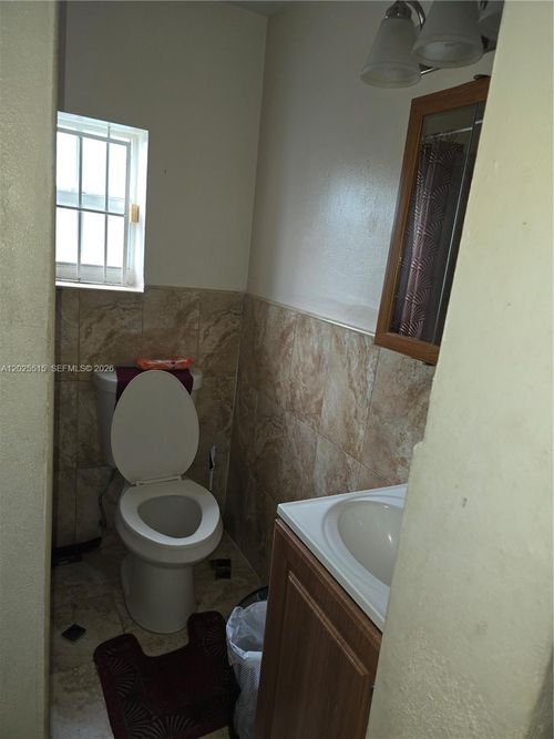 1166 Nw 117th St, Miami, FL, 33168 | Card Image