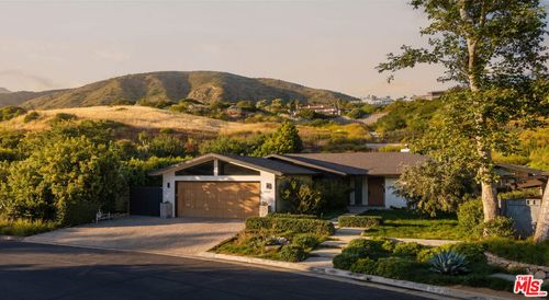 6328 Paseo Canyon Dr, MALIBU, CA, 90265-3137 | Card Image