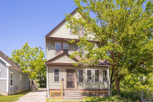 2300 E 86th St, Cleveland, OH, 44106-3431 | Card Image