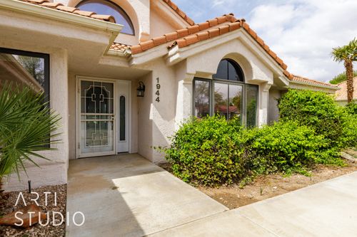 1944 Point Dr, St George, UT, 84790-6789 | Card Image
