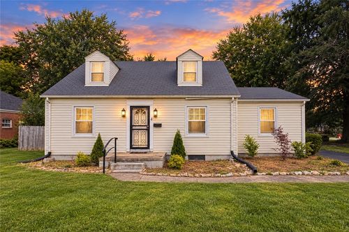 4 Richmond Ave, London, OH, 43140-1234 | Card Image