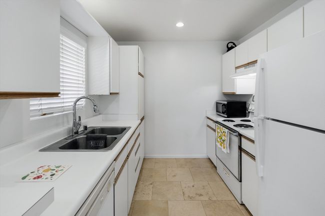 APT-137 - 7 Koiula Ln, Condo with 2 bedrooms, 2 bathrooms and null parking in Kahului HI | Image 7