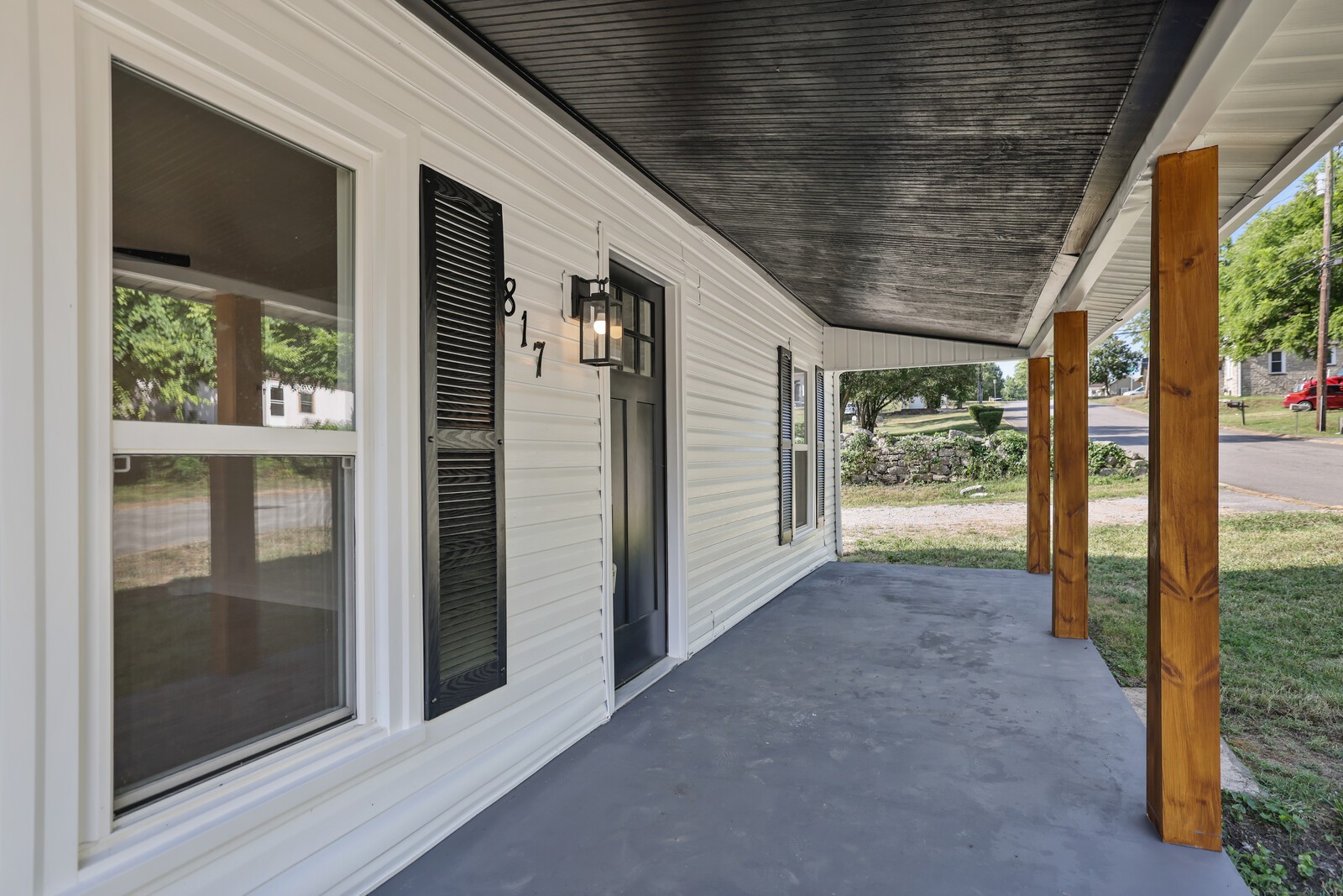 End St, Columbia, TN 38401