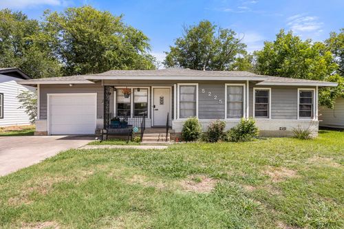 5225 Stephanie Dr, Haltom City, TX, 76117-2445 | Card Image
