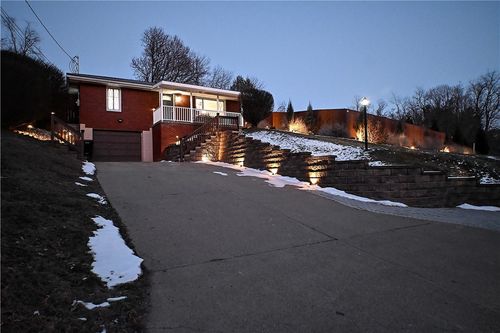 1311 Scenery Dr, Elizabeth, PA, 15037-2370 | Card Image