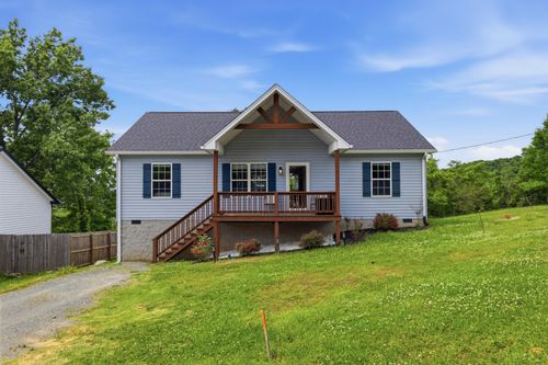 123 Vivian Ln, Carthage, TN, 37030-1111 | Card Image
