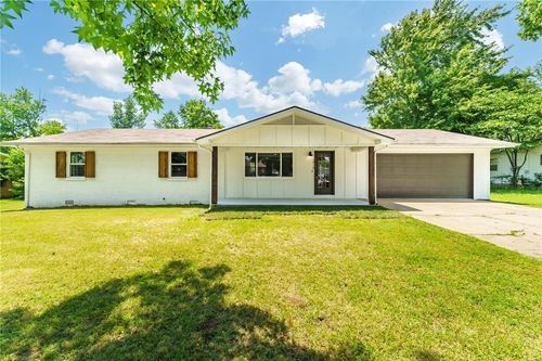 1916 S 12th St, Rogers, AR, 72758-6306 | Card Image