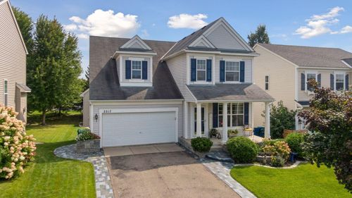 2217 Grimm Rd, Chaska, MN, 55318-2926 | Card Image