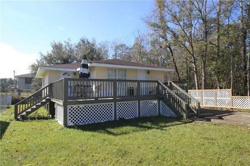 9023 Niagara St, Bay Saint Louis, MS, 39520-8416 | Card Image