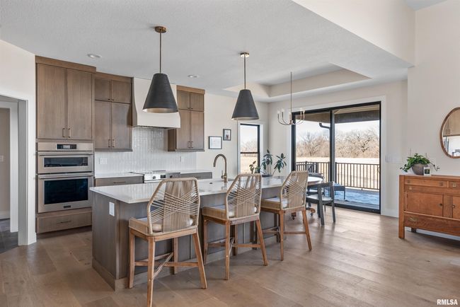 24024 185 Th St, House other with 4 bedrooms, 4 bathrooms and null parking in Bettendorf IA | Image 6