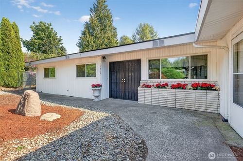 12828 78th Ave S, Seattle, WA, 98178-4824 | Card Image