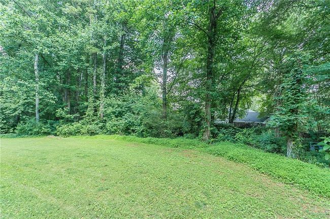 2140 Deer Trl, House other with 3 bedrooms, 2 bathrooms and 4 parking in Suwanee GA | Image 36