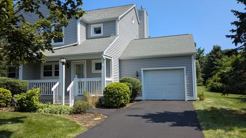 102-102 Winslow Dr, Watertown, CT, 06795-6604 | Card Image