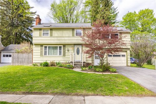 35 Stewart Dr, Gates, NY, 14624-3220 | Card Image