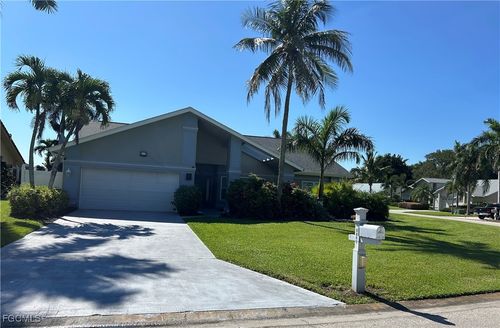 8860 Banyan Cove Cir, FORT MYERS, FL, 33919-3254 | Card Image