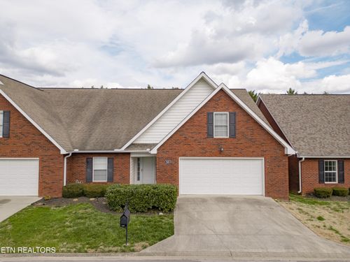 7422 Tylers Garden Way, Knoxville, TN, 37918-9482 | Card Image
