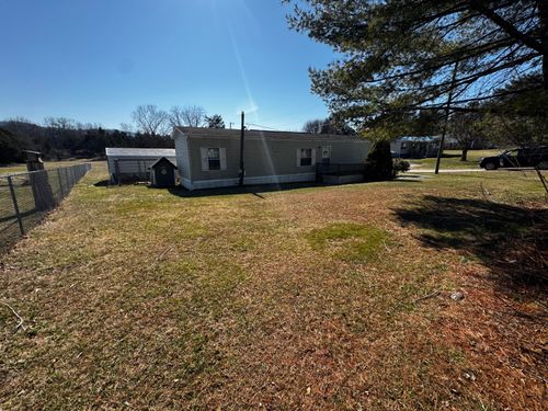 9326 Davis Dr, Corryton, TN, 37721-2608 | Card Image