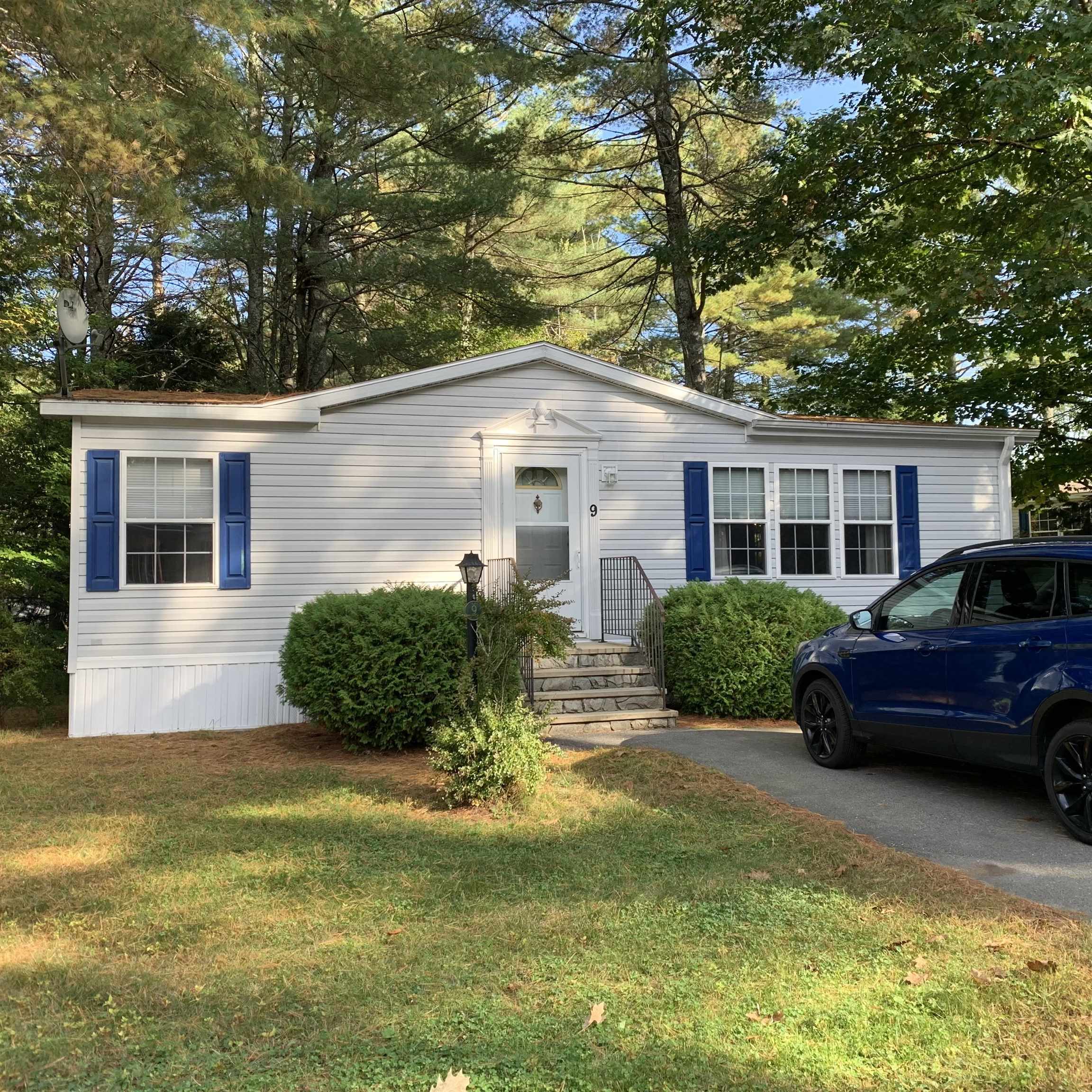 Lark Ln, Rochester, NH 03868