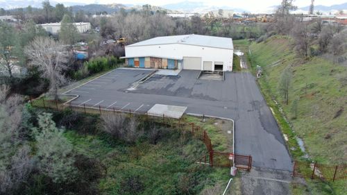 4948 Caterpillar Rd, Redding, CA, 96003-1413 | Card Image