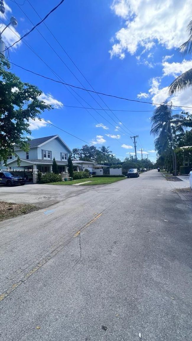 1 - 505 Sw 5 Th Ave, Home with 2 bedrooms, 2 bathrooms and null parking in Fort Lauderdale FL | Image 9