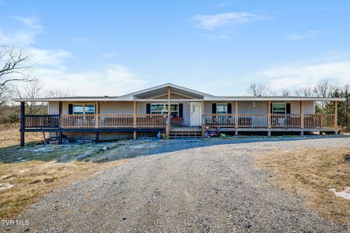 274 Memorial School Ln, Duffield, VA, 24244-4205 | Card Image