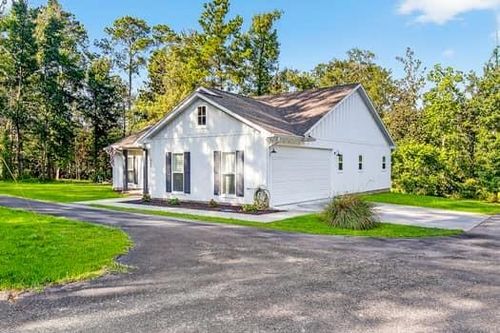 433 Hickory Dr E, Livingston, TX, 77351-7503 | Card Image