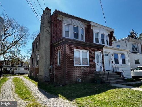 19 N Macdade Blvd, GLENOLDEN, PA, 19036-1301 | Card Image