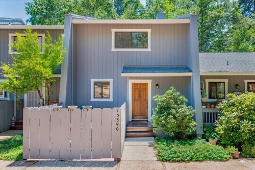 15390 Kingsbury Cir, Grass Valley, CA, 95949-6585 | Card Image