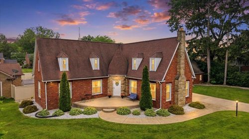 822 Dickson Pkwy, Mansfield, OH, 44907-1918 | Card Image